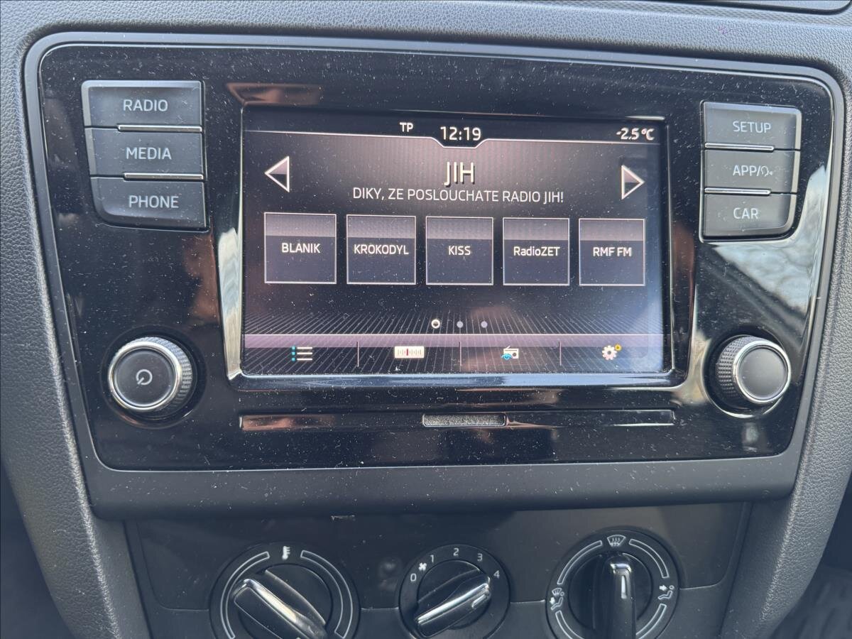 Škoda Rapid Hatchback 999,0 70 kw