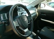 Suzuki Vitara 10