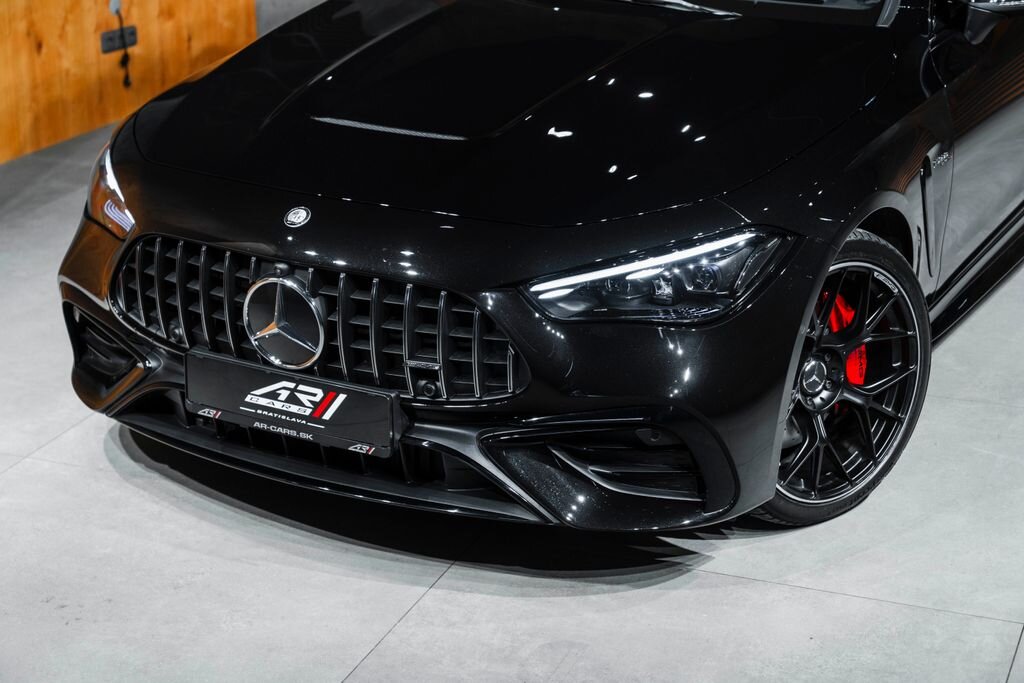 Mercedes-Benz Ostatní Kupé 0,0 330 kw