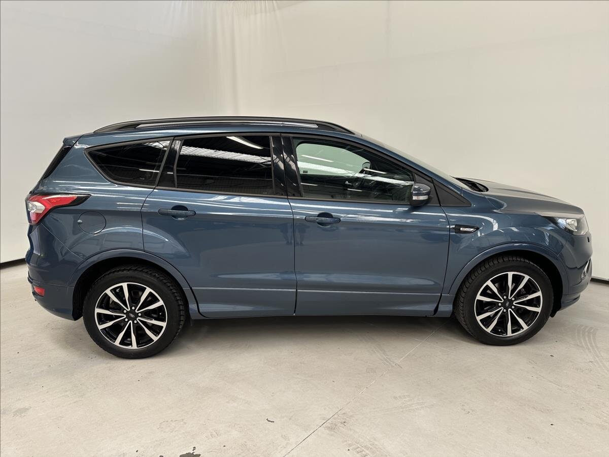 Ford Kuga SUV 1,5 l 110 kw