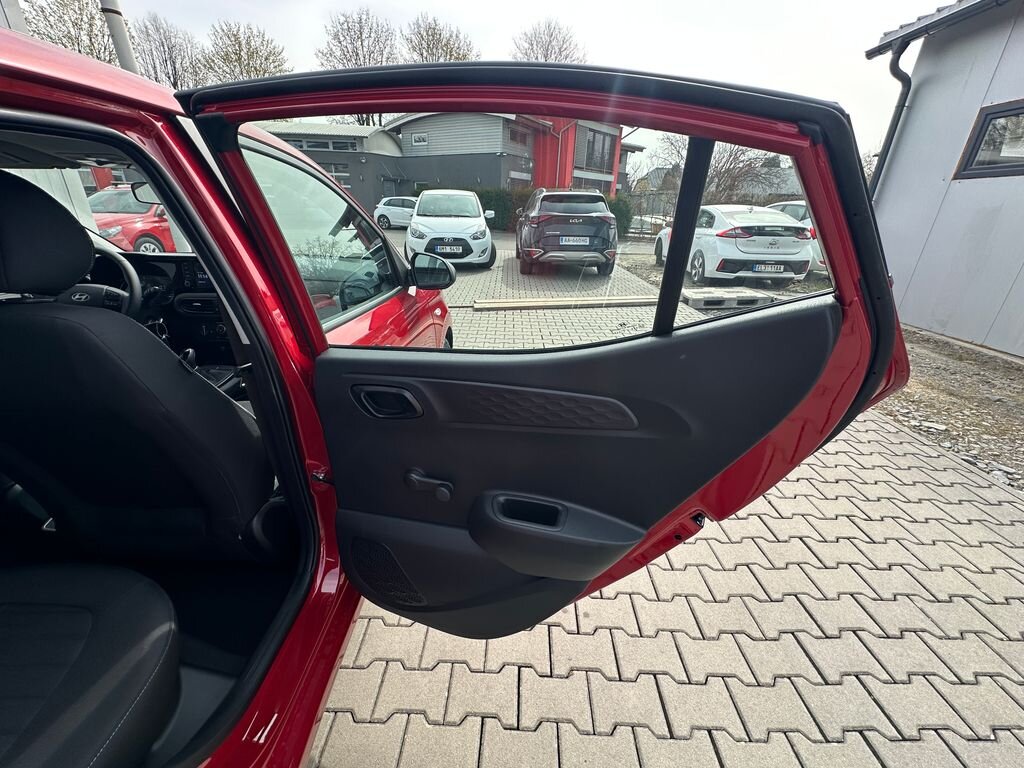 Hyundai i10 Hatchback 998,0 46 kw