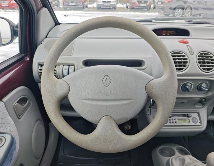 Renault Twingo Hatchback 1,1 l 43 kw