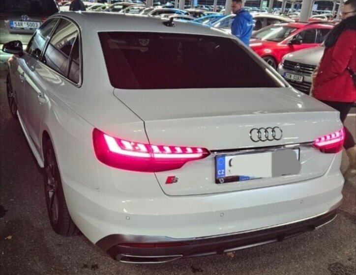 Audi A4 Sedan / Limuzína 0,0 0