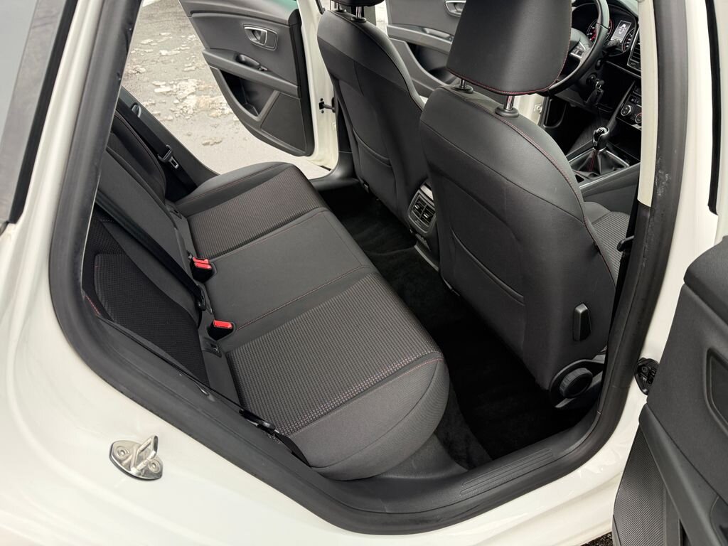 Seat Leon Hatchback 1,5 l 96 kw