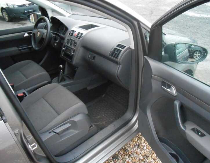 Volkswagen Touran MPV 1,9 l 66 kw