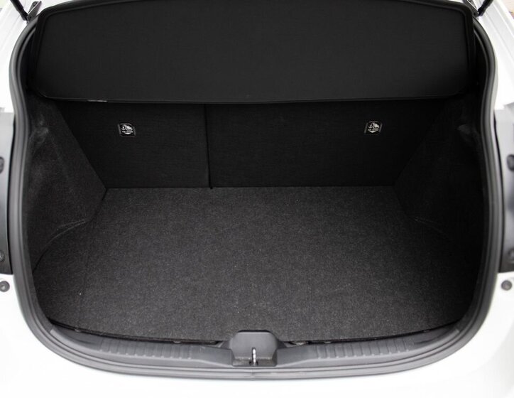 Toyota Yaris Hatchback 1,6 l 192 kw