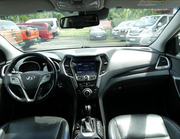 Hyundai Grand Santa Fe 35