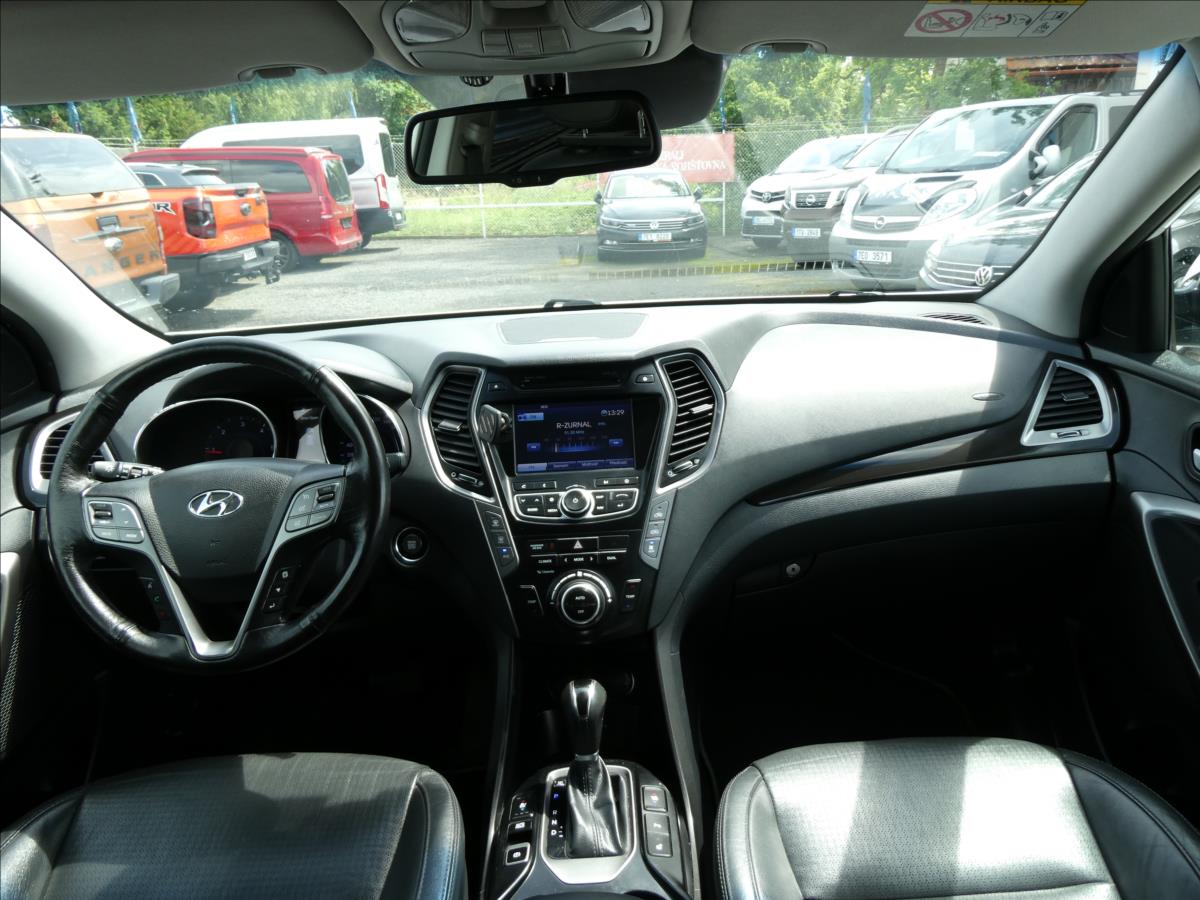 Hyundai Grand Santa Fe