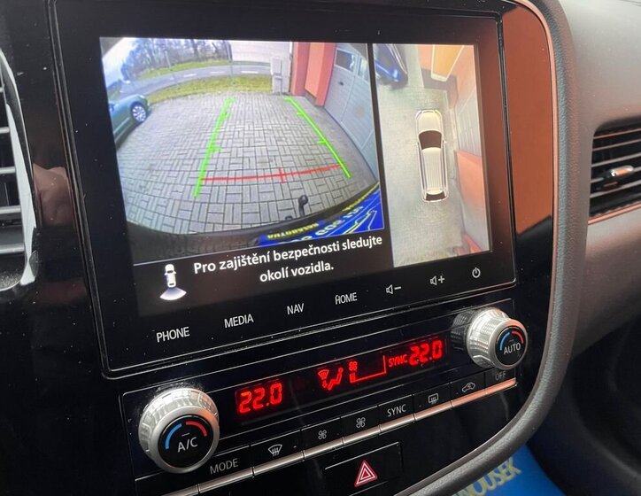 Mitsubishi Outlander 14