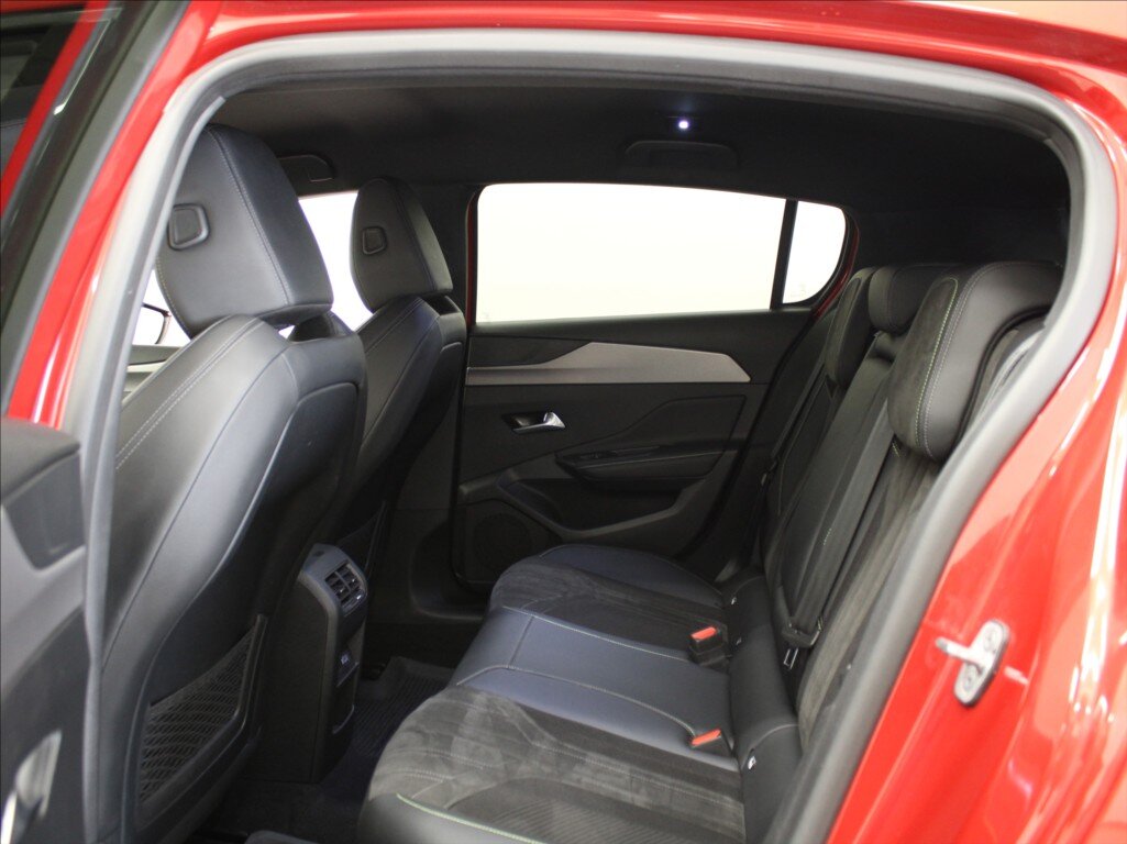 Peugeot 308 Hatchback 1,2 l 96 kw