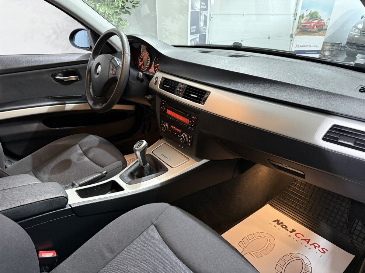 BMW Řada 3 Sedan / Limuzína 2,0 l 105 kw