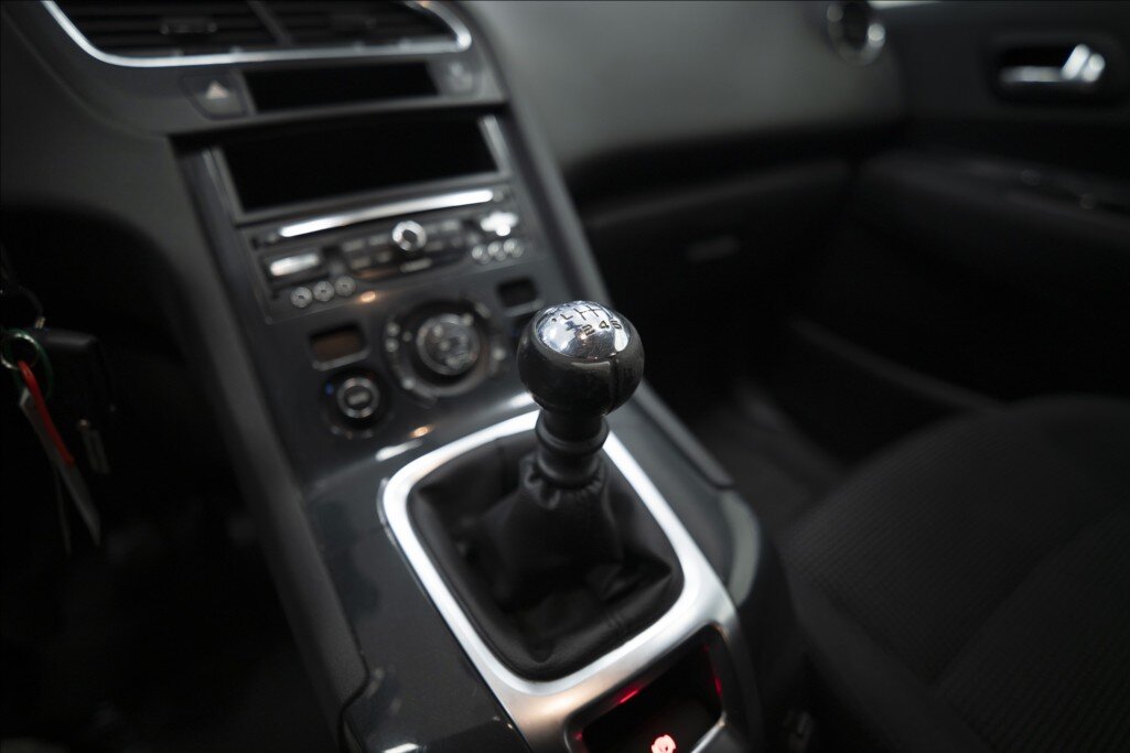 Peugeot 5008 MPV 1,6 l 88 kw