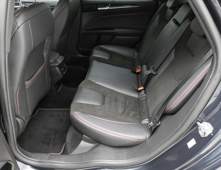 Ford Mondeo Sedan 2,0 l 140 kw