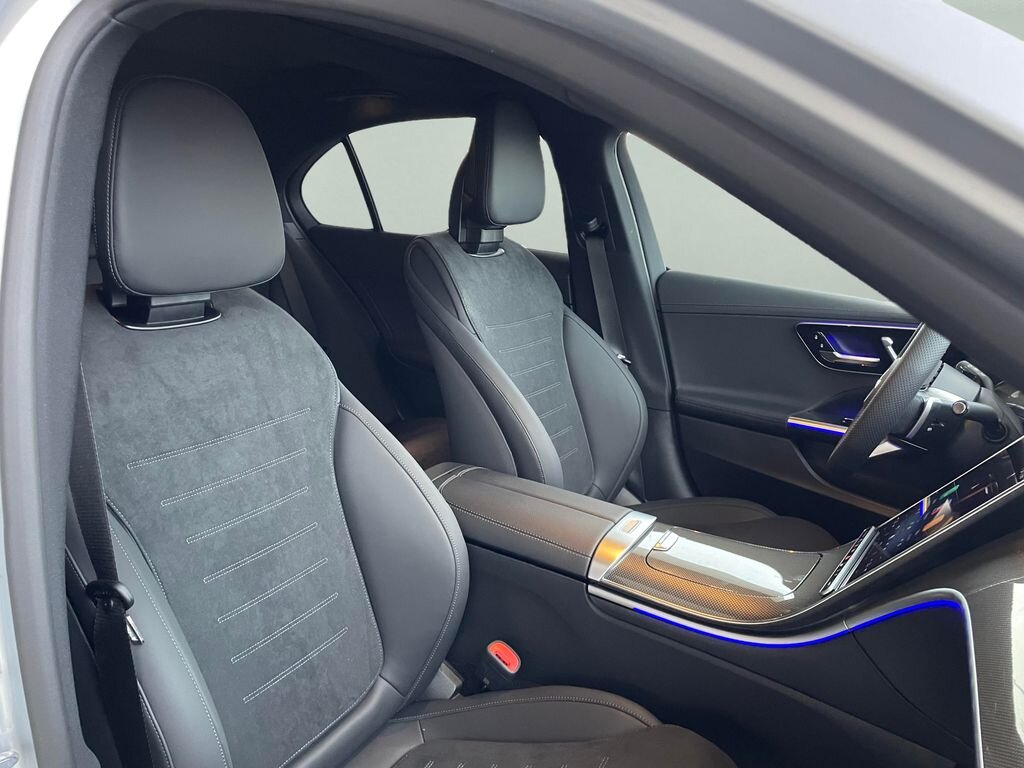 Mercedes-Benz Třídy C Sedan 2,0 l 145 kw