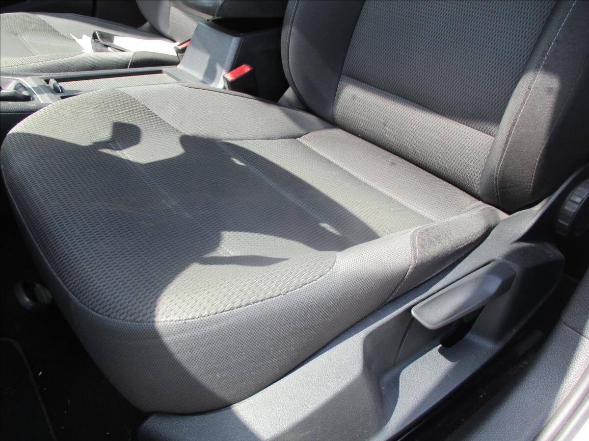 Volkswagen Golf Hatchback 1,4 l 81 kw