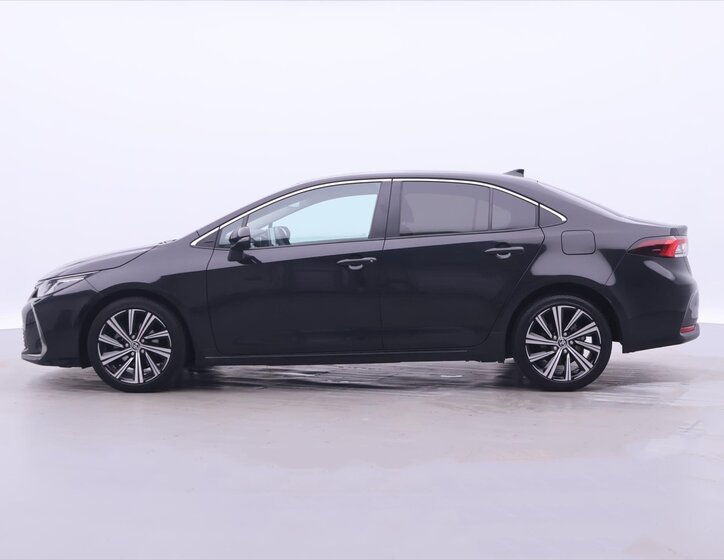 Toyota Corolla Sedan / Limuzína 1,5 l 92 kw