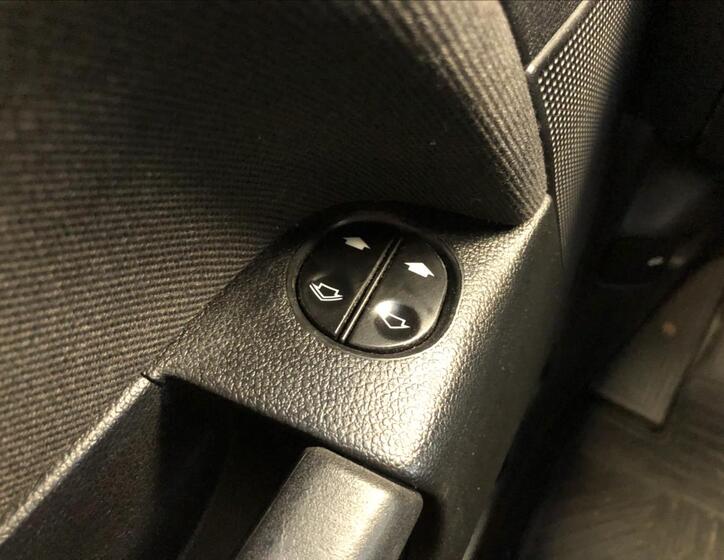 Ford Fiesta Hatchback 1,3 l 51 kw