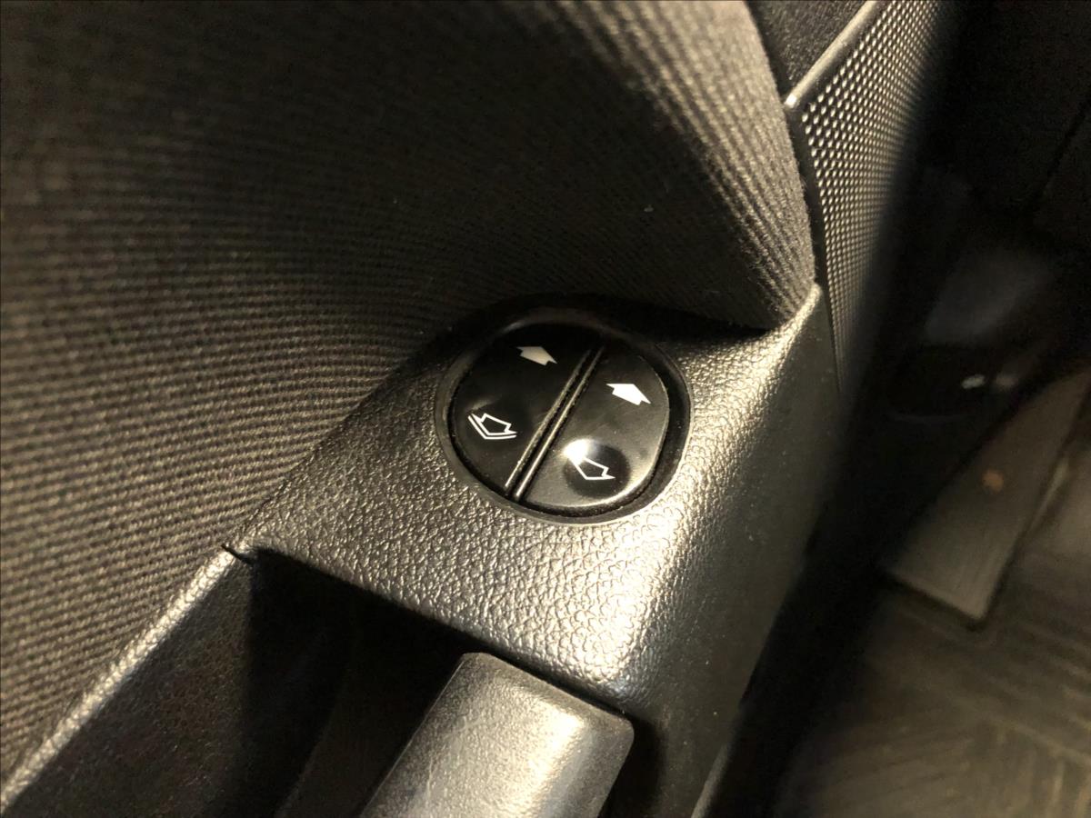 Ford Fiesta Hatchback 1,3 l 51 kw