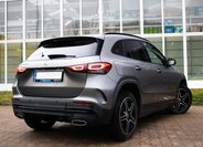 Mercedes-Benz GLA 5