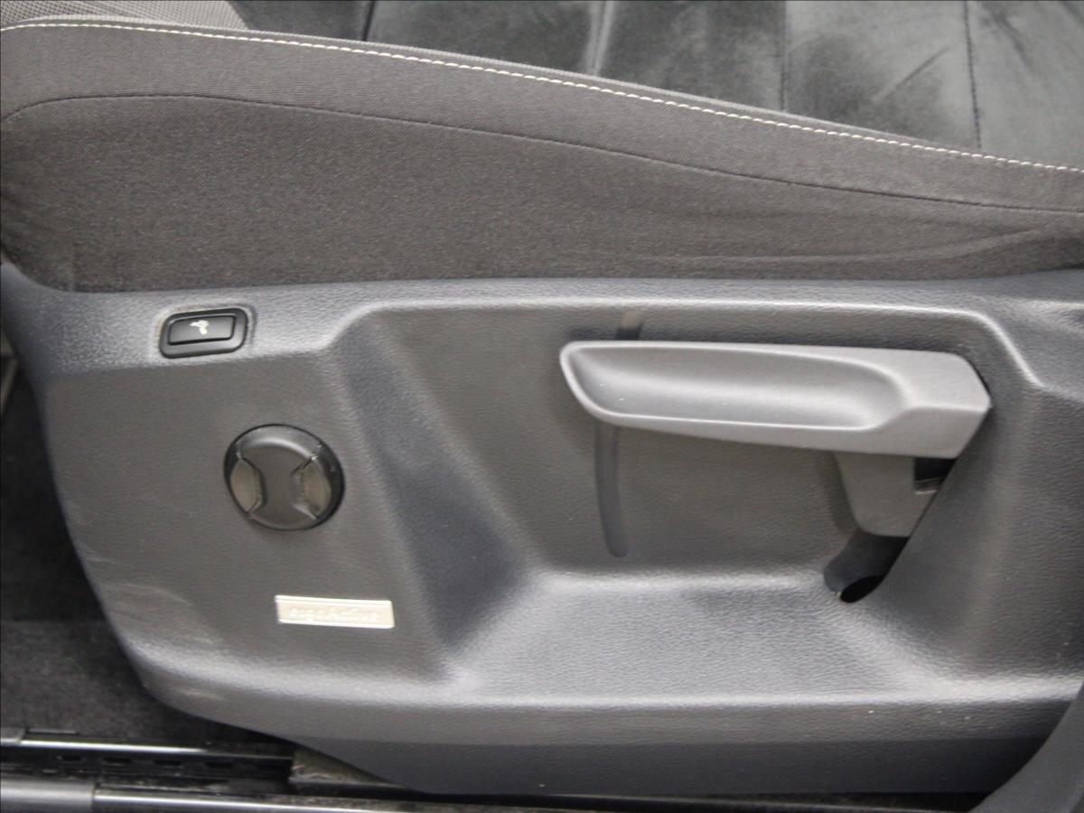 Volkswagen Golf Sportsvan Kombi 1,4 l 110 kw