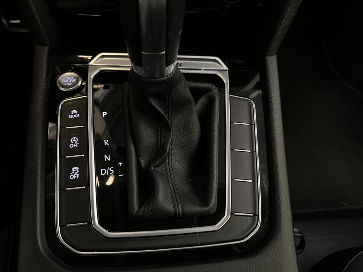 Volkswagen Arteon Liftback 2,0 l 176 kw