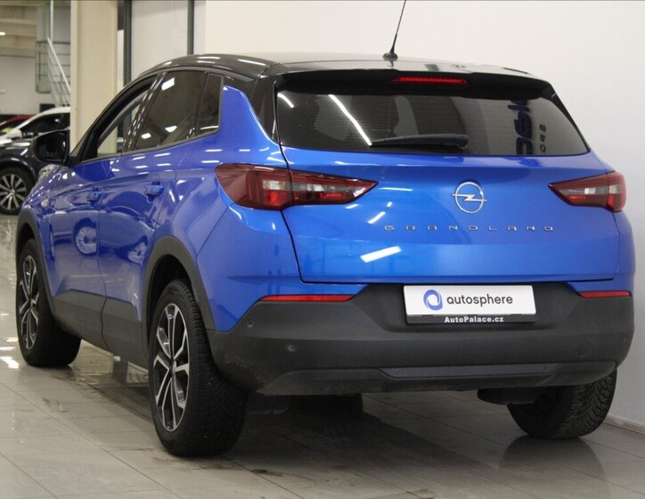 Opel Grandland SUV / Terénní 1,2 l 96 kw