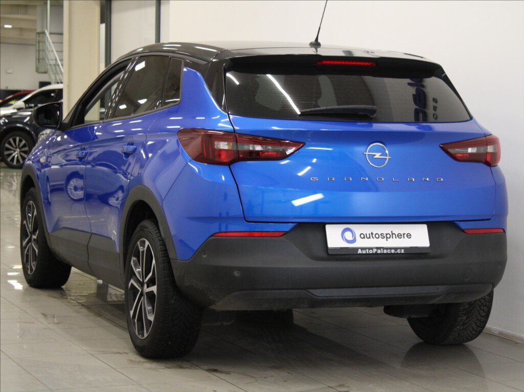 Opel Grandland SUV / Terénní 1,2 l 96 kw