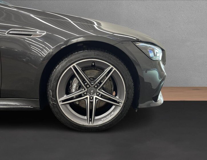 Mercedes-Benz AMG GT 27