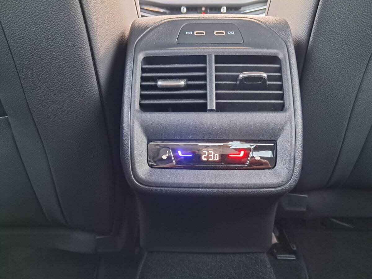 Škoda Superb Liftback 2,0 l 142 kw