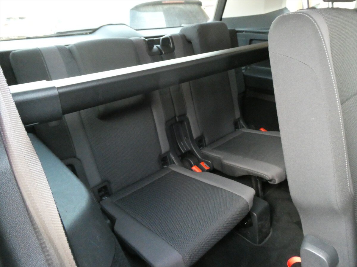 Volkswagen Touran MPV 1,2 l 81 kw