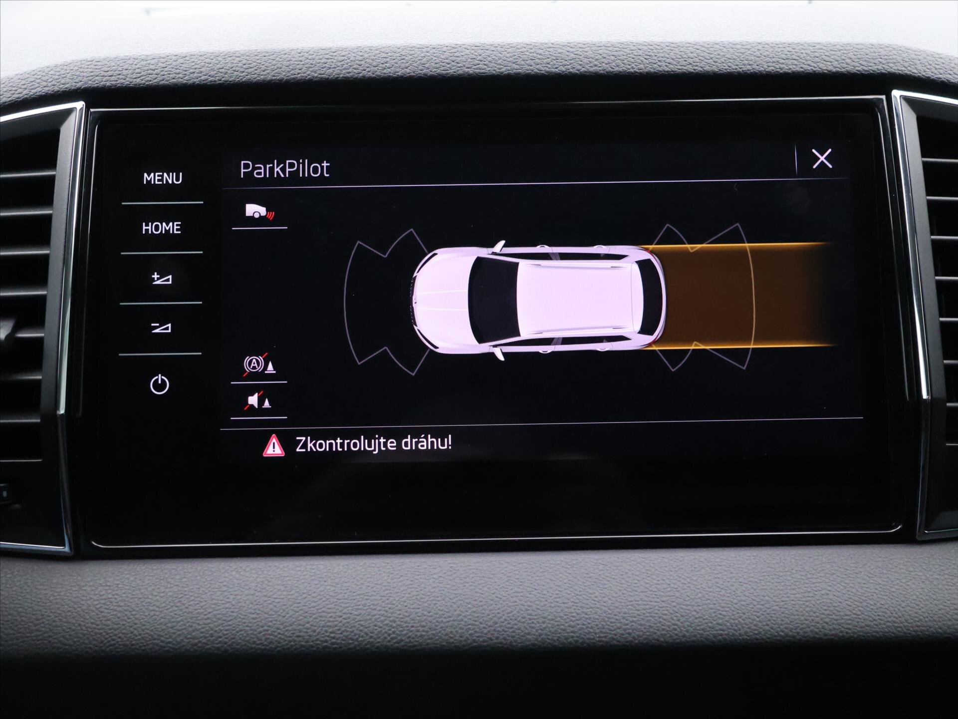 Škoda Karoq SUV / Terénní 2,0 l 110 kw