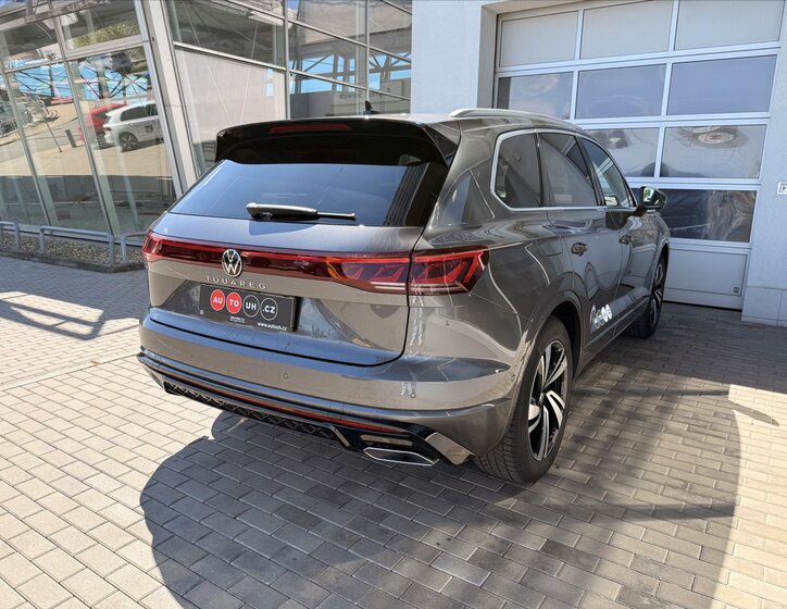 Volkswagen Touareg SUV / Terénní 3,0 l 210 kw