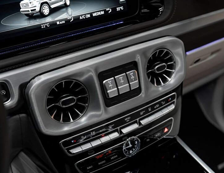 Mercedes-Benz Třídy G SUV / Terénní 4,0 l 310 kw