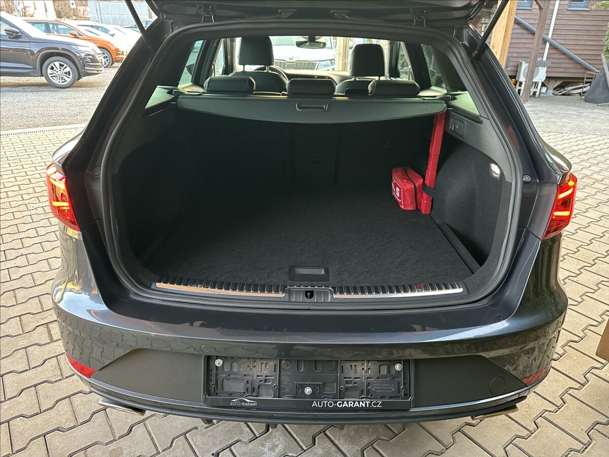 Seat Leon Kombi 2,0 l 221 kw