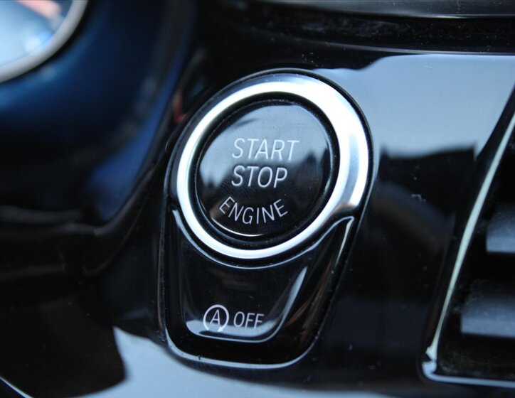 BMW Řada 5 Kombi 3,0 l 195 kw