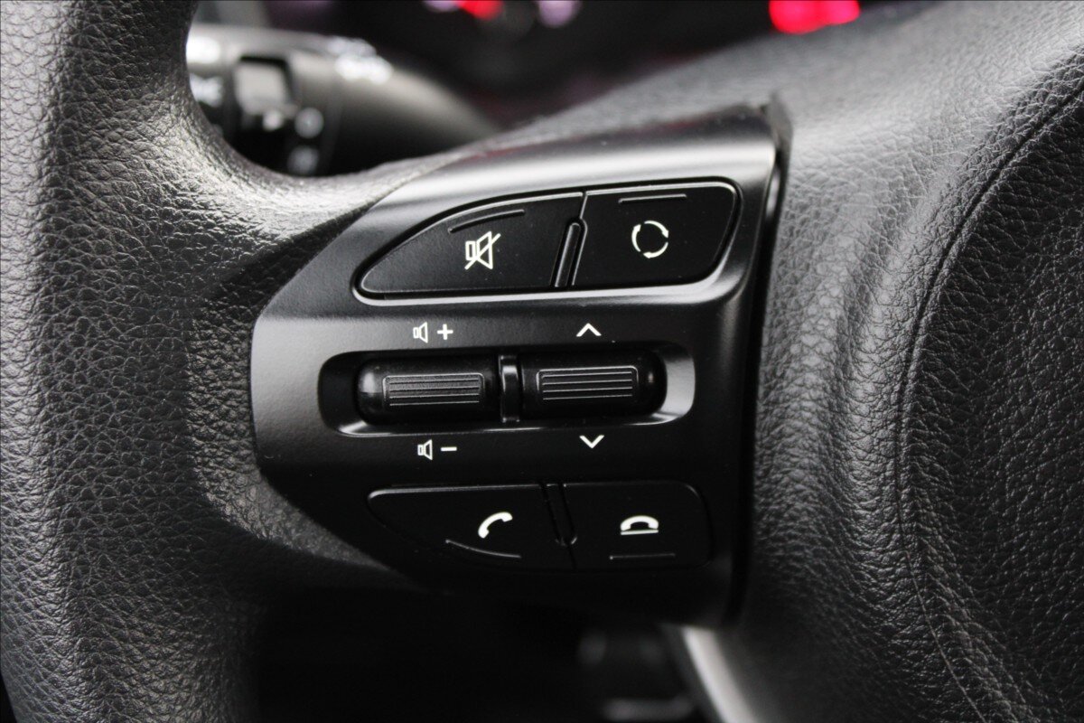 KIA Rio Hatchback 1,2 l 61 kw