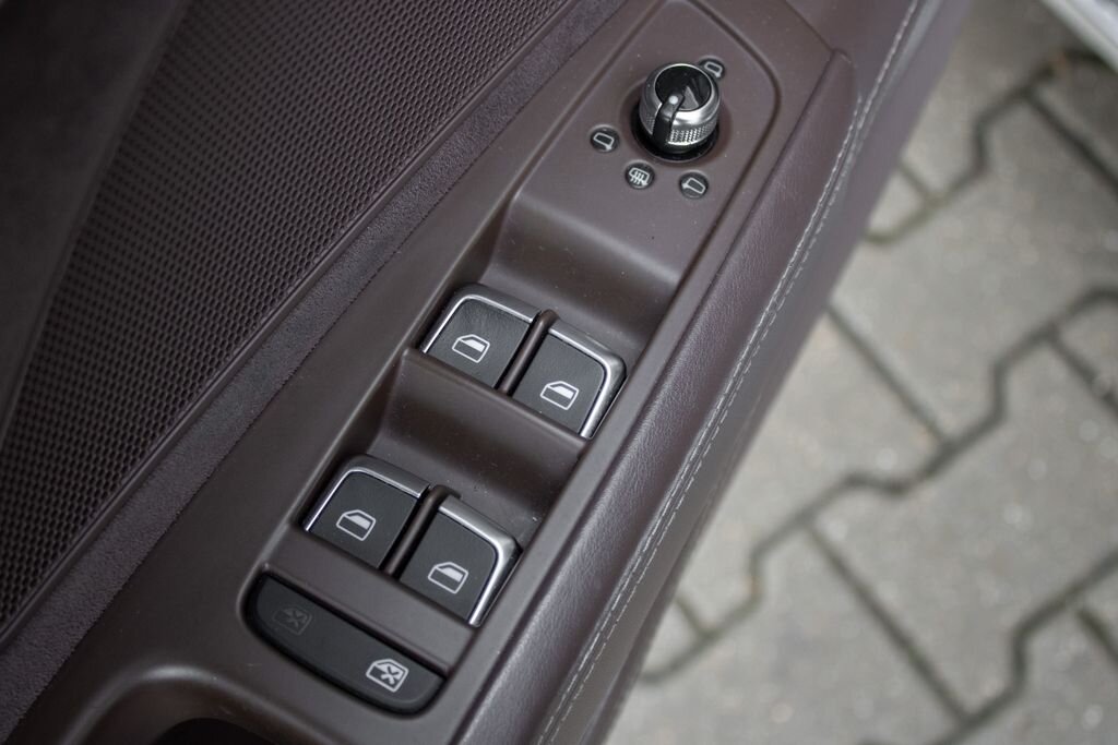 Audi A8 Sedan 3,0 l 184 kw