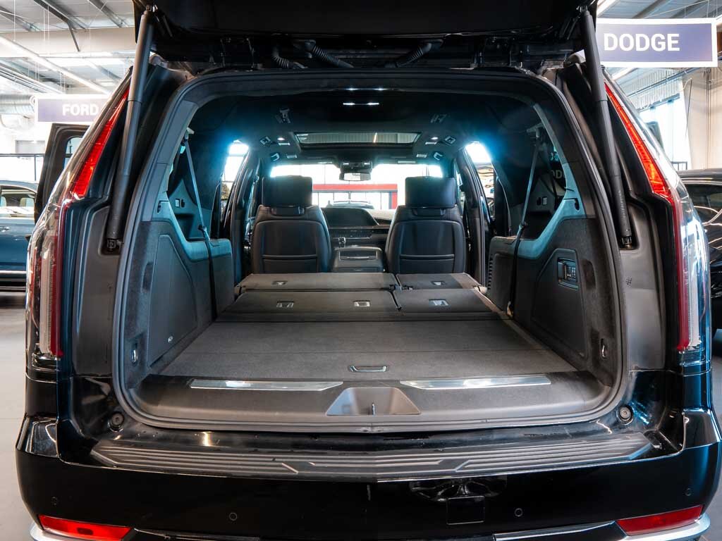 Cadillac Escalade SUV / Terénní 6,2 l 313 kw