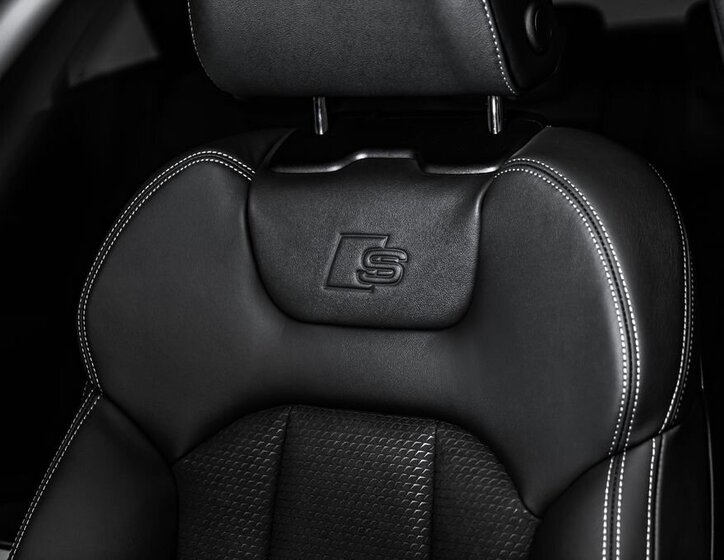 Audi Q8 SUV / Terénní 3,0 l 210 kw