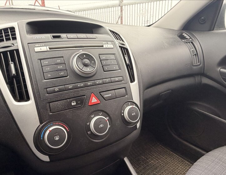 KIA Ceed Kombi 1,4 l 66 kw