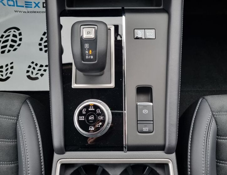 Mitsubishi Outlander 15