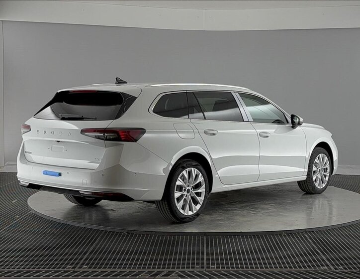 Škoda Superb Kombi 2,0 l 142 kw