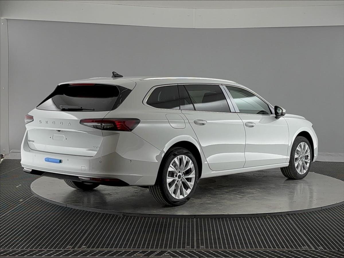 Škoda Superb Kombi 2,0 l 142 kw