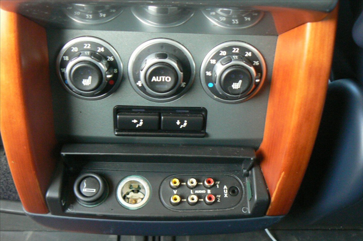 Land Rover Range Rover Ostatní 3,6 l 200 kw