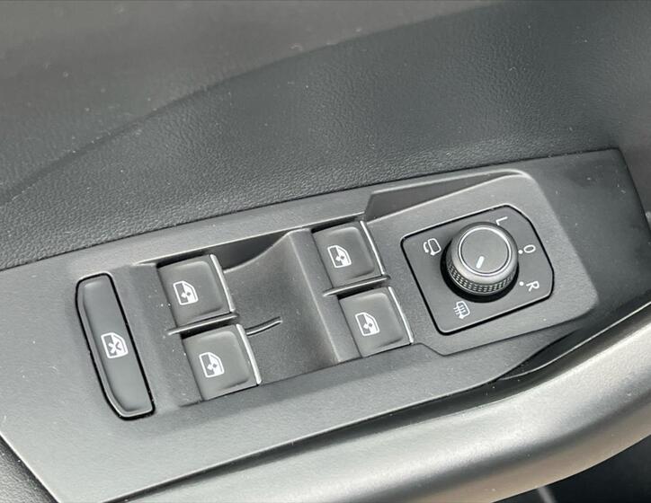 Volkswagen T-Cross 20