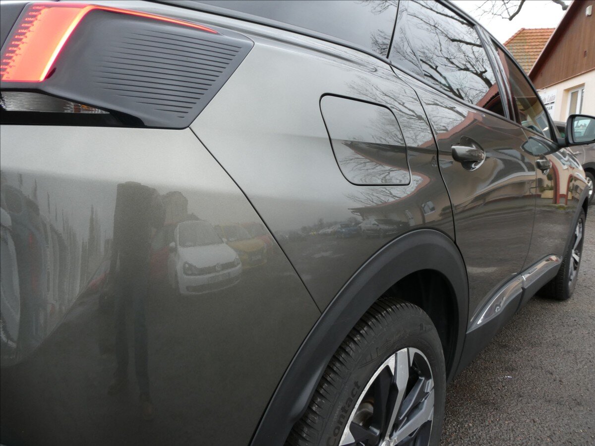 Peugeot 3008 SUV 1,6 l 121 kw