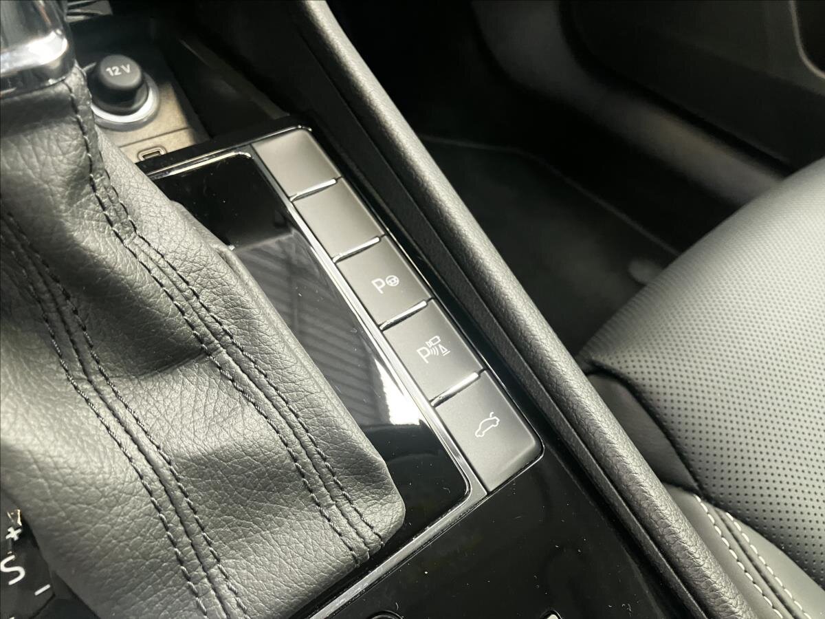 Škoda Superb Kombi 2,0 l 147 kw