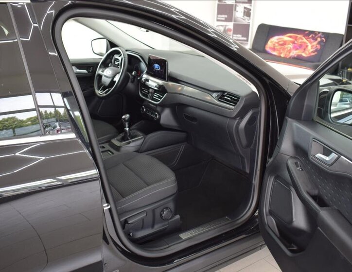 Ford Kuga SUV / Terénní 1,5 l 110 kw