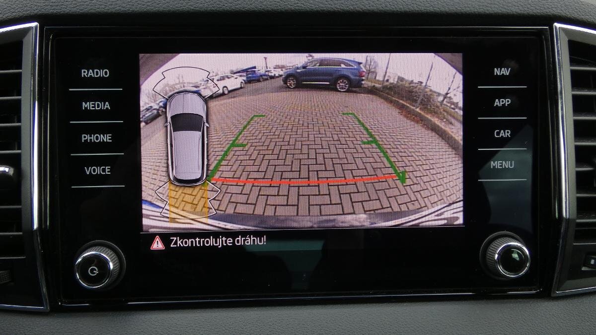 Škoda Karoq SUV / Terénní 1,5 l 110 kw