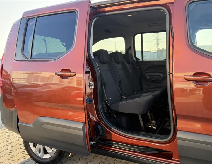 Peugeot Rifter MPV 1,5 l 96 kw